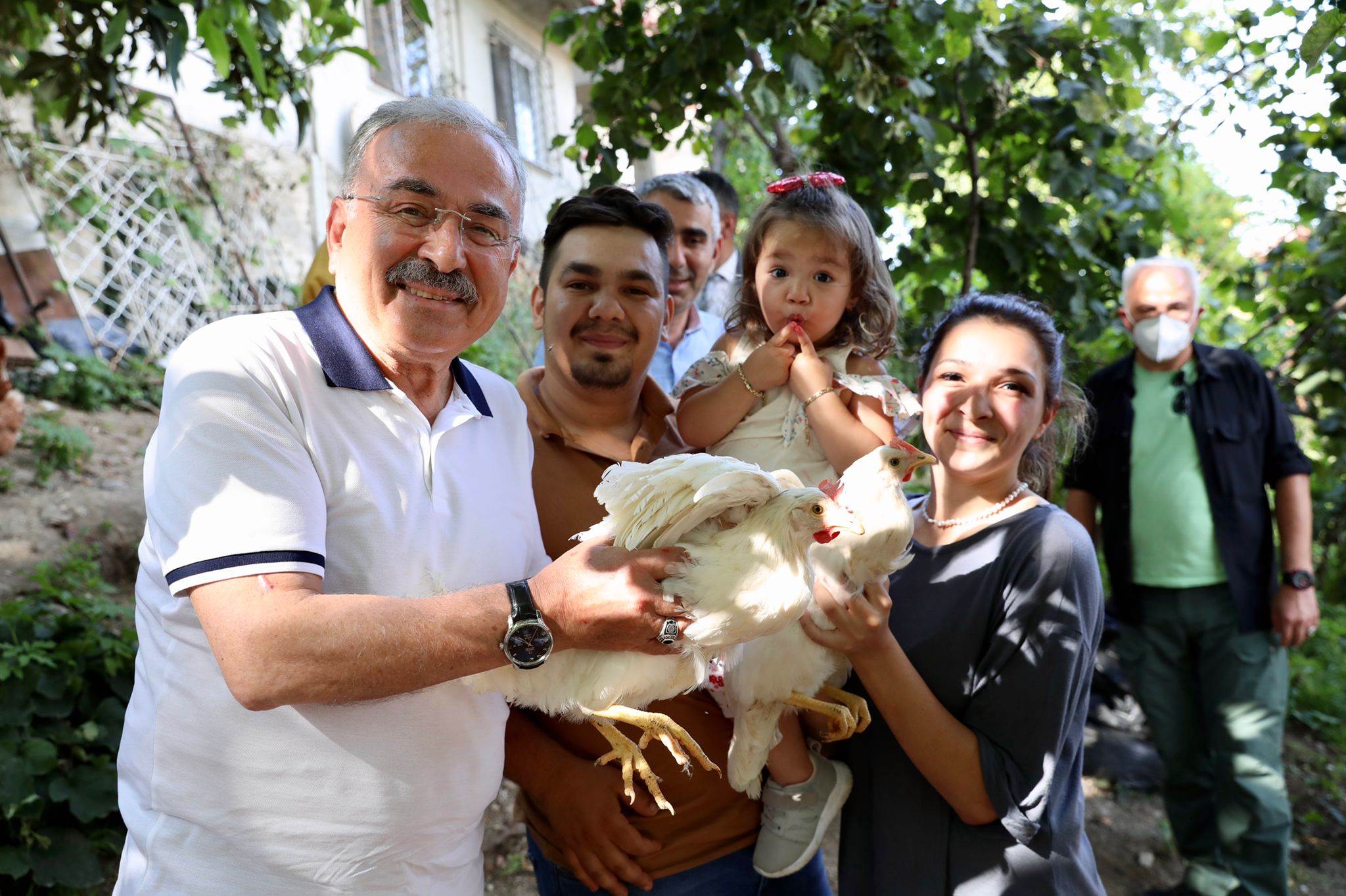 MİNİK ELİF LİNA’NIN KÜMESİ, BAŞKAN GÜLER’İN SÜRPRİZ İLE YENİDEN ŞENLENDİ